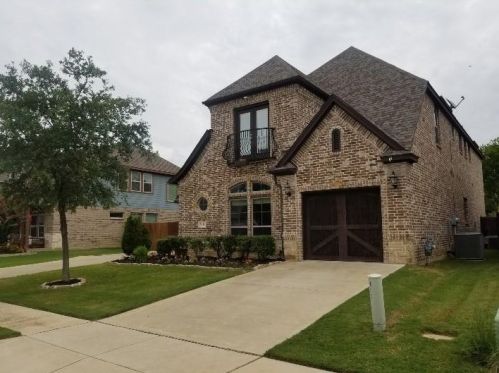 2916 Old Squall Dr, Fort Worth, TX 76118-7619