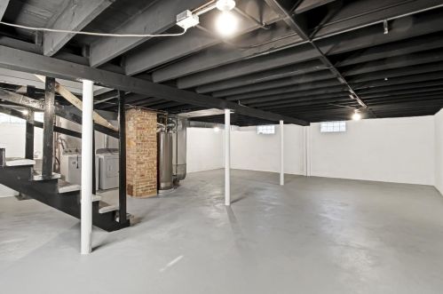 2621 Clough Ave, Hammond IN  46322-1904 exterior