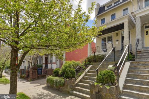 1312 Shepherd St, Washington, DC 20011-5530