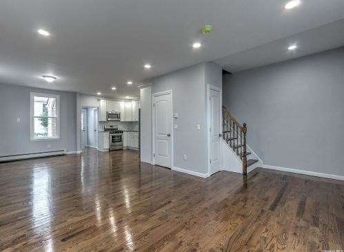 103 Clement Ave, Floral Park NY  11003-2703 exterior