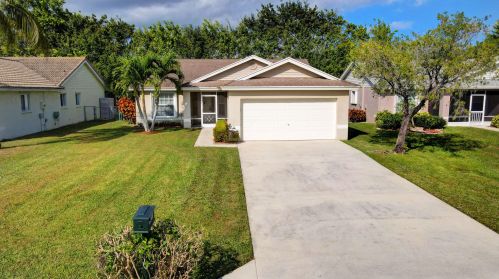 6853 Barnwell Dr, Boynton Beach, FL 33437-3617