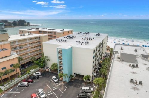 12924 Gulf Blvd, Saint Petersburg, FL 33708-2697