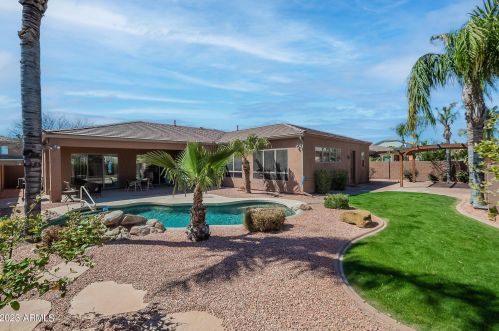 2146 Buena Vista Dr, Chandler, AZ 85249-4605