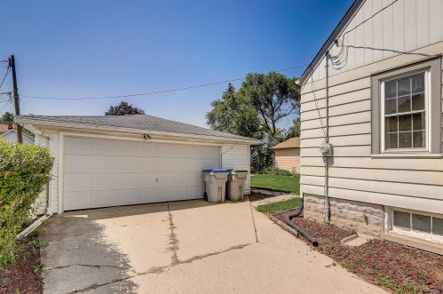 3647 92, Milwaukee WI 53228-1543 exterior