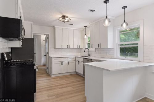 5843 Clinton Ave, Minneapolis MN  55419-2534 exterior