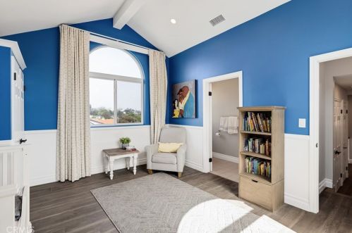 1336 1st St, Manhattan Beach CA  90266-6902 exterior