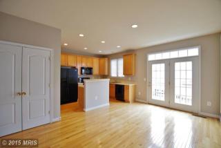 747 Collington Ct, Woodbridge VA  22191-1458 exterior