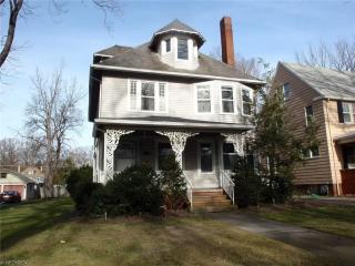 218 Harrison St, Elyria, OH 44035-5145