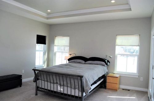 1702 Keela Dr, Pataskala OH  43062-7121 exterior