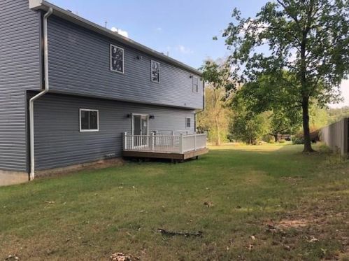 2967 Chautauqua Dr, Gibsonia, PA 15044-8228