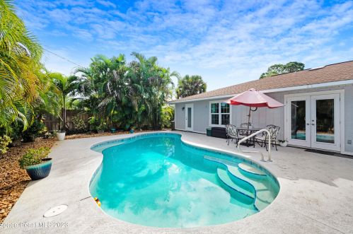 221 Degan Pl, Sebastian FL  32958-4509 exterior