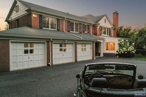 28 Greenview Way, Montclair NJ 07043-2531 exterior