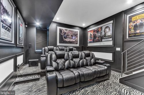 2403 Manton St, Philadelphia PA  19146-2434 exterior