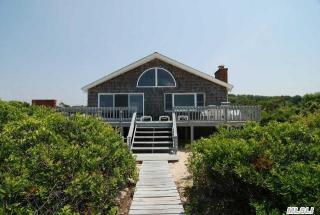 2125 Sea Dr, Southold NY  11971-3631 exterior
