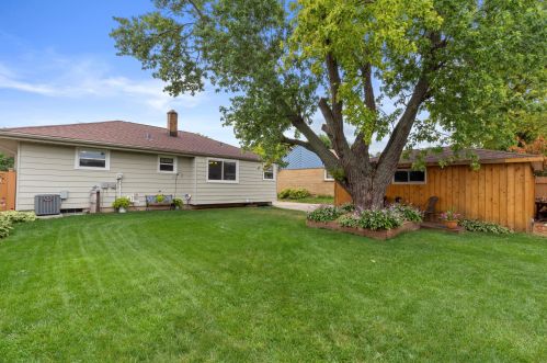 6240 Kinnickinnic Riv Pkwy, Milwaukee WI 53219-3010 exterior