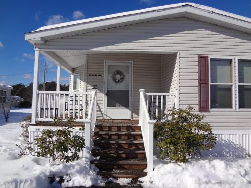 32 Spruce Dr, Belmont NH  03220-4458 exterior