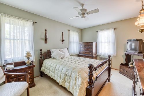 62 Bellecrest Ave, Elwood NY  11731-1205 exterior