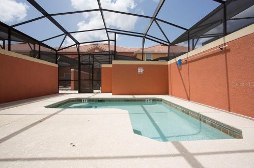8958 Majesty Palm Rd, Kissimmee, FL 34747-1581