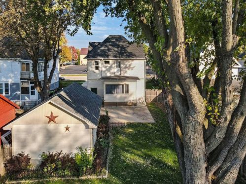 410 Beaver St, Beaver Dam WI  53916-1622 exterior