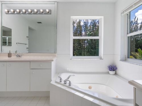 3761 144th Ave, Hollywood FL  33027-3785 exterior