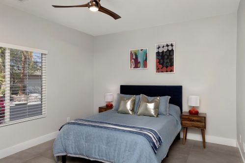821 Summit Dr, Palm Springs CA  92262-1227 exterior