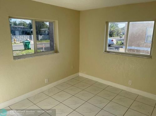 6513 18th St, Hollywood FL  33023-2110 exterior