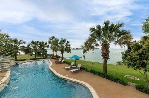 121 Eagle Point Dr, Waxahachie, TX 75165-5491