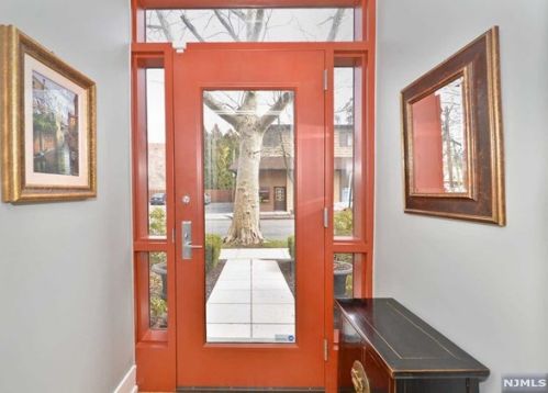 8 Edgewood Rd, Glen Ridge, NJ 07028-2305
