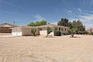 27687 Panamint Rd, Barstow, CA 92311-6208