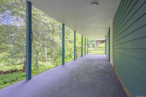 66 Columbus Ave, Tompkins Corners NY  10579-2136 exterior