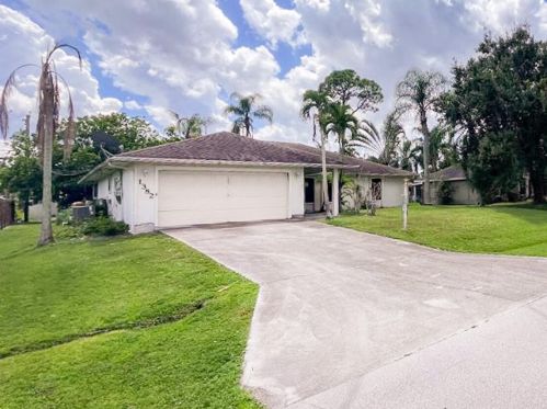 1382 Patricia Ave, Fort Pierce, FL 34953-4905