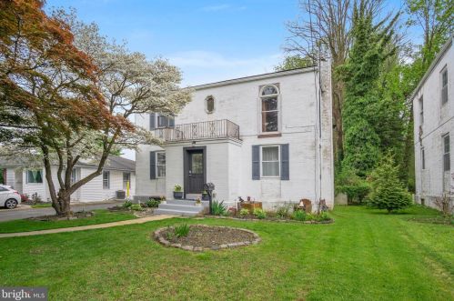2832 Haverford Rd, Ardmore, PA 19003-1715