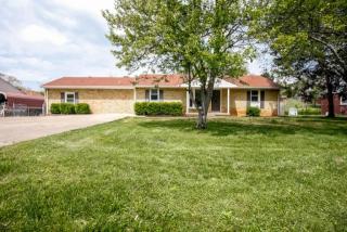 23 Donelson Dr, Clarksville, TN 37042-3663