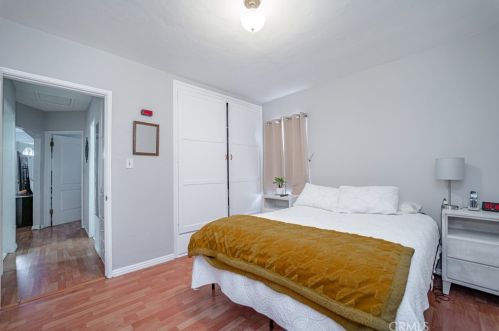 1818 Rose Ave, Compton CA  90221-1006 exterior