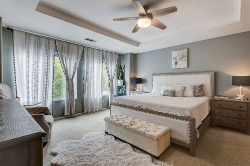 28968 Rock Canyon Dr, Santa Clarita CA  91390-5281 exterior