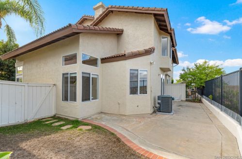 11278 Caminito Aclara, San Diego CA  92126-6101 exterior