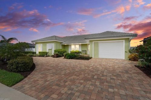 797 Barfield Dr, Marco Island, FL 34145-2301