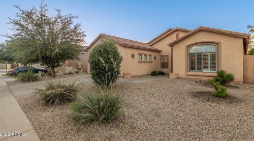 10038 Los Lagos Vista Ave, Mesa, AZ 85209-1232