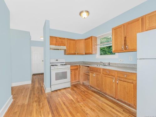 91 Coligni Ave, New Rochelle NY  10801-2524 exterior