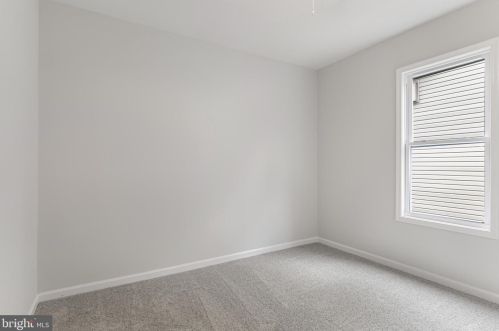 209 Poplar Ave, Camden NJ  08109-1841 exterior