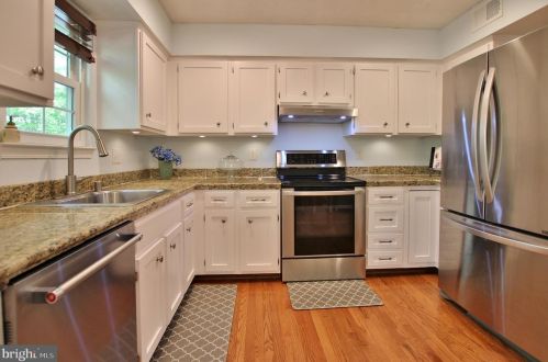 7616 Whitly Way, Lorton VA  22079-1745 exterior