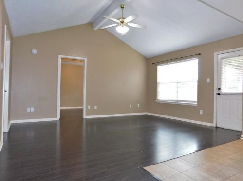 16322 Long Valley Ct, Conroe TX  77302-5490 exterior