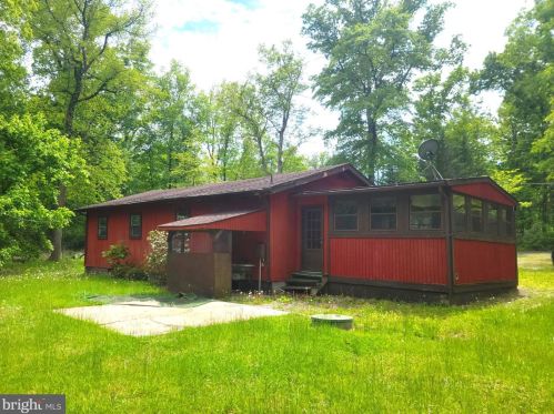 902 Wild Rose Ln, Harpers Ferry, WV 25425-6518