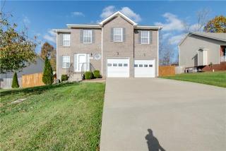 2447 Elkmont Dr, Clarksville, TN 37040-2886