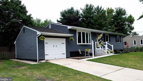 1564 Washington St, West Deptford, NJ 08086-3088