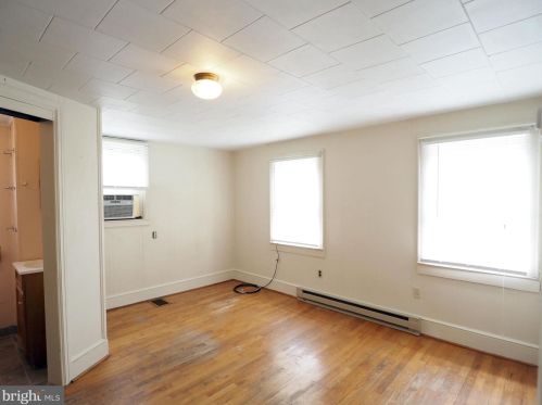 326 Liberty St, Charles Town WV  25414-1828 exterior