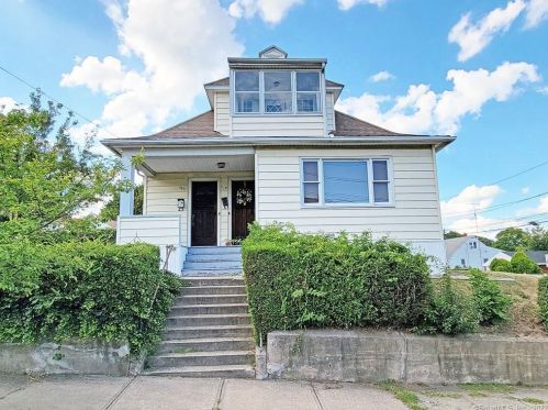 318 Summit St, Bridgeport, CT 06606-4743