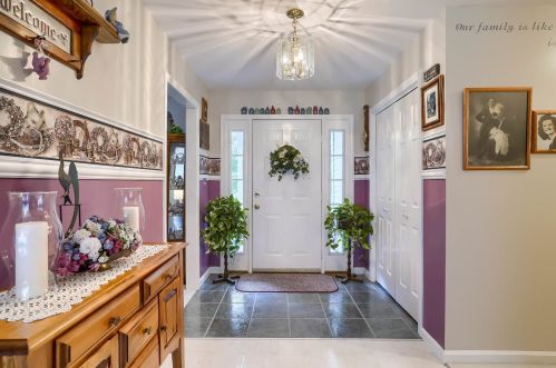 61 Ridge Rd, Deerfield, NH 03037-1402