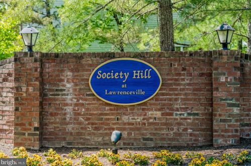 12 Pagoda Ct, Lawrence Township NJ  08648-4829 exterior