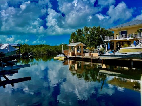 146 Ocean Shores Dr, Key Largo FL  33037-4223 exterior